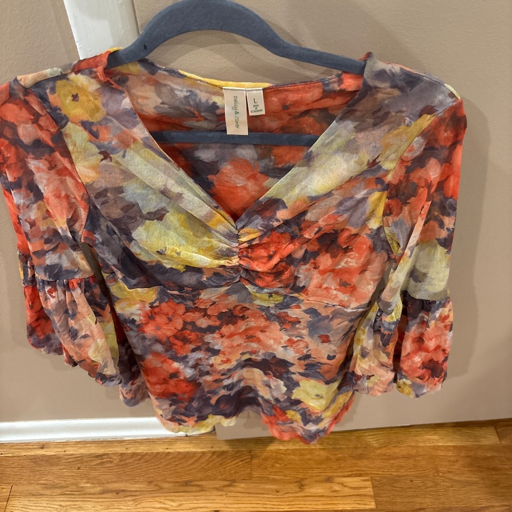 Women’s floral top